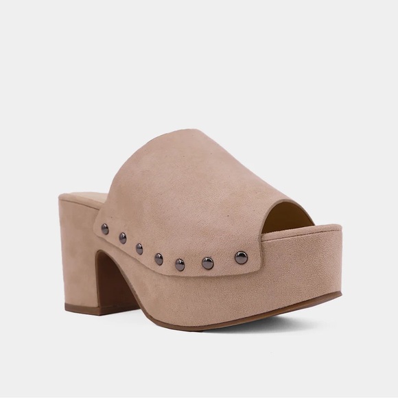 ShuShop Gina Nude Platform Clog Sandal in Sand Suede - Picture 2 of 6